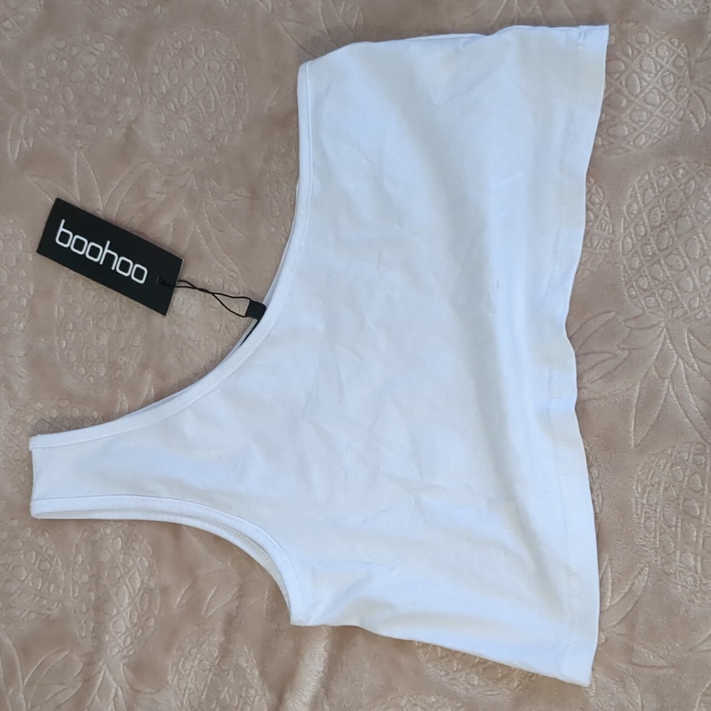 booHoo one shoulder white crop top size 6 NWT